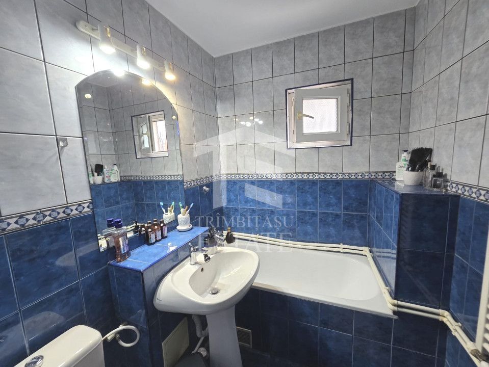 INEL I - Apartament cu centrala pe gaz, loc de parcare si pod de 60 mp - Poză 29