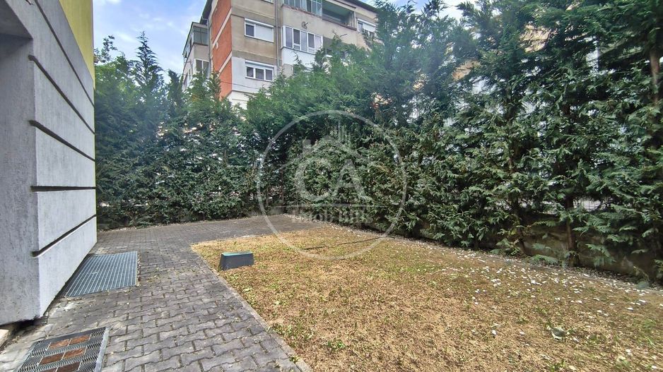 Spatiu comercial de inchiriat de tip S+P+E in zona Rogerius, Oradea - Poză 7