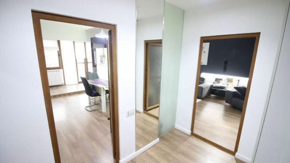 De inchiriat apartament 2 camere decomandat - 67 mp - Micro 21 - Poză 2