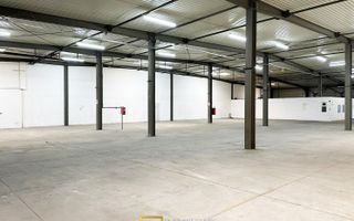 Hala de inchiriat Arad – 1.135 mp pentru comert, servicii - Poză 7