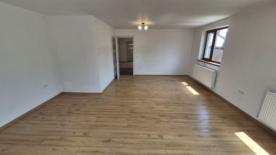 Vila/casa noua: P+M, Banesti-Prahova - 150 mp utili + teren 875 mp! - Poză 8