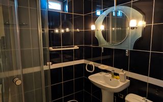 Apartament 4 camere 132 mp-balcon-ideal locuire- zona Calea Moldovei - Poză 7