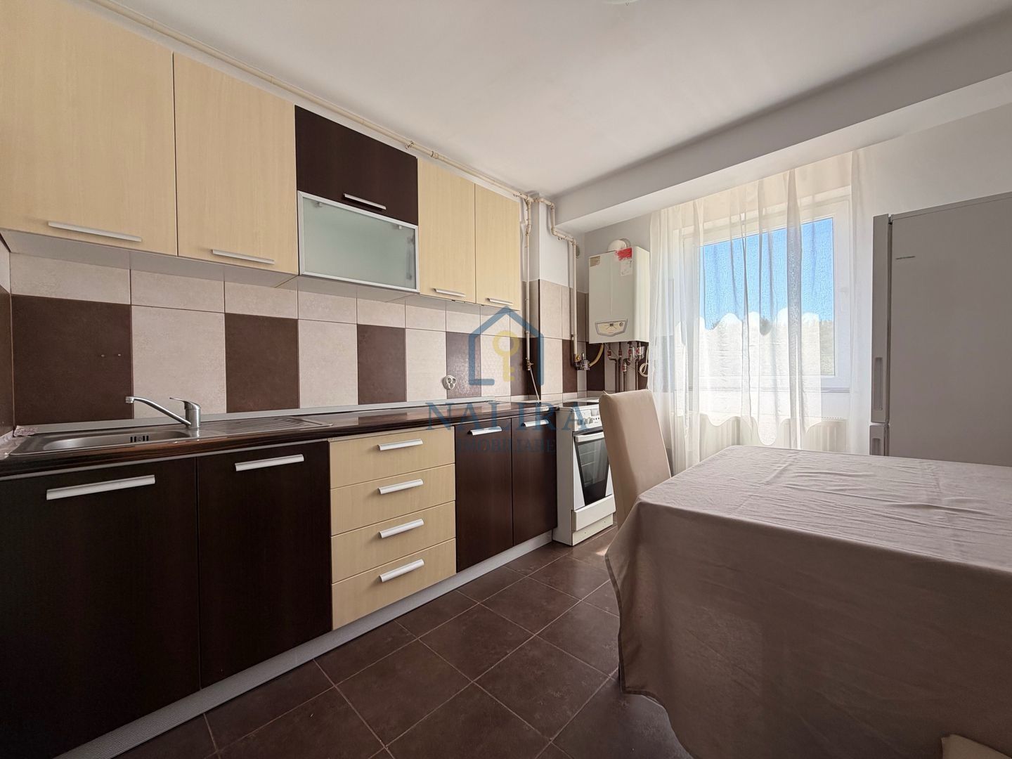 Apartament 3 camere de vânzare – etaj 1 - Poză 10