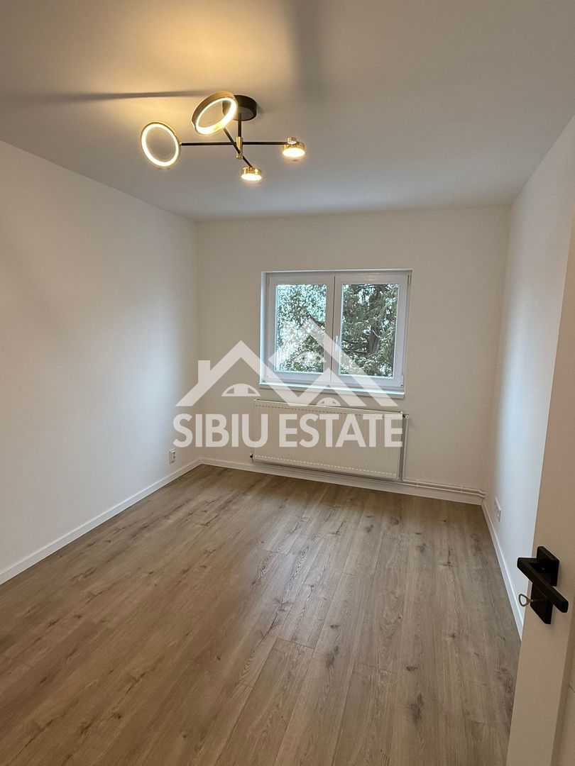 Locație excelentă! Apartament 3 camere renovat, etaj 1, Sibiu - Poză 27