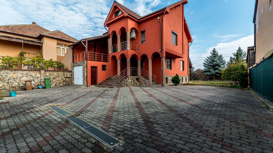 Vila 6 camere - Garaj si Gradina - Gradiste - COMISION 0 - Poză 1