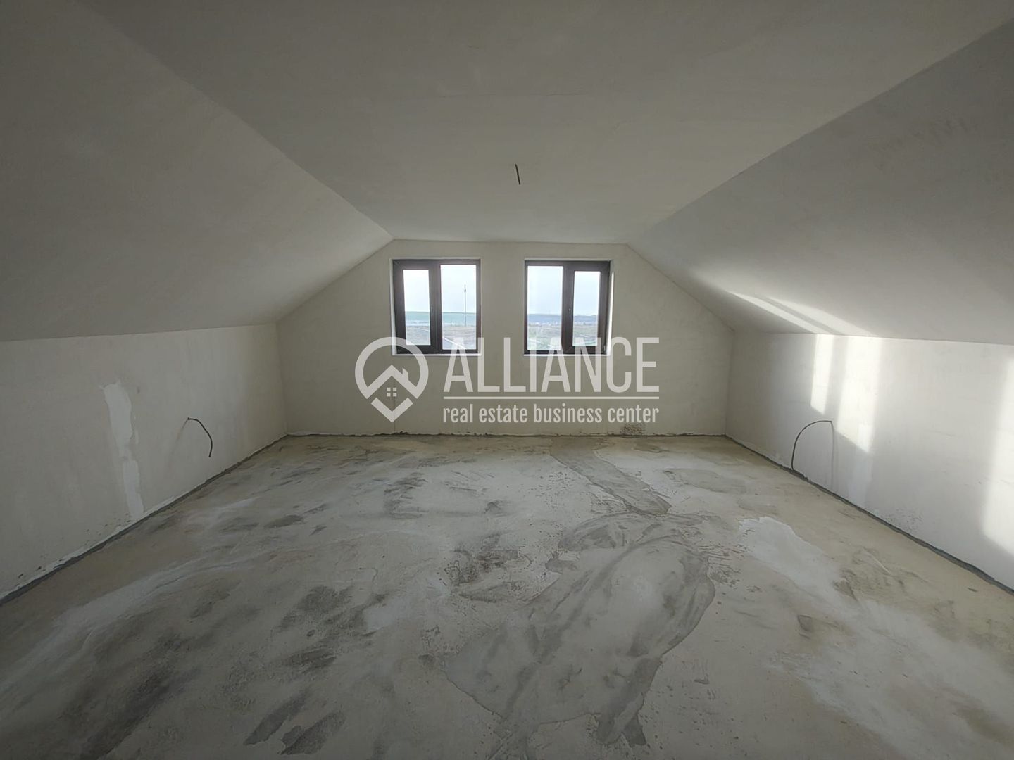 Valu lui Traian ( cod 02) - casa 4 camere zona F - Poză 5