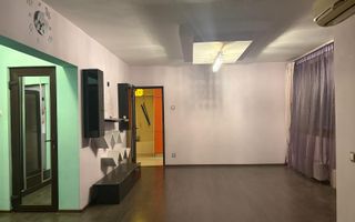 Apartament cu trei camere transformat in doua, Calea Grivitei - Poză 1