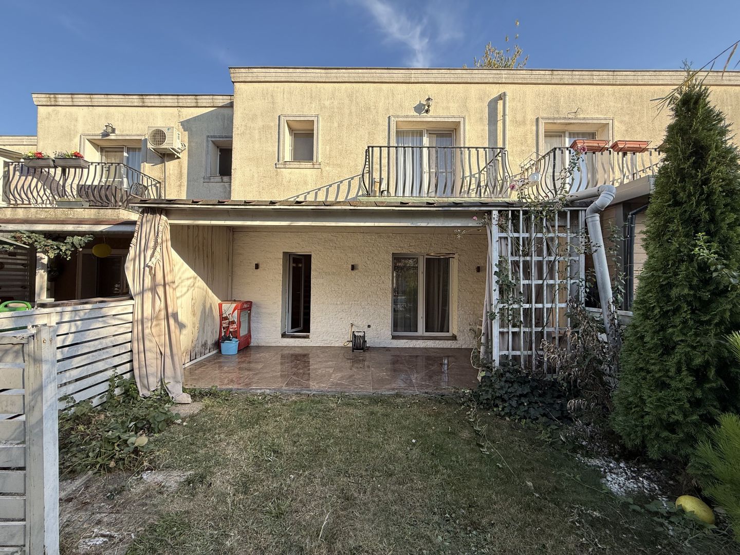 Vila cu 2 dormitoare si 3 bai | Cosmopolis | aproape de Mall | Piscina - Poză 12