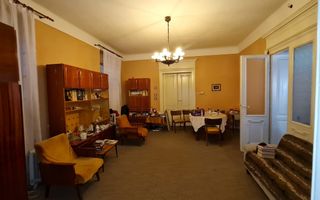 Apartament spațios la casă , 3 camere, zona Piața Cibin - Poză 1