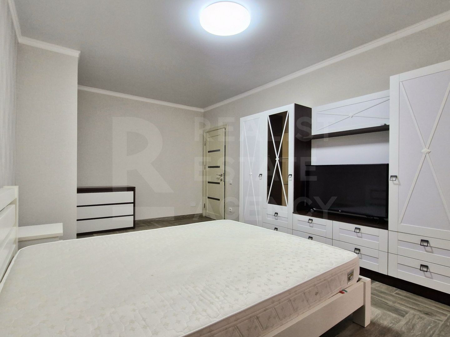 Chirie, apartament, 1 cameră, strada Cojocarilor, Centru - Poză 3