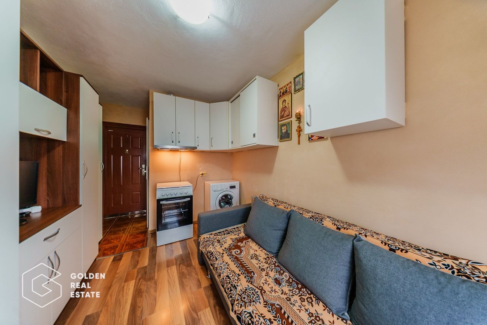 Opotunitate! Garsoniera CF3, et. 3, langa Via Romana, perfecta pentru investitie - Poză 1