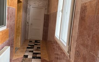 Casa ultracentral + piscină - Poză 11