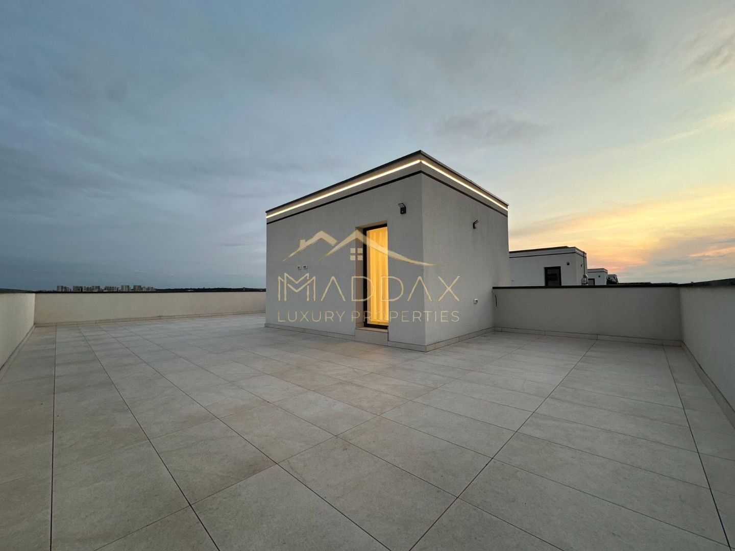 Vila individuala *432mp* + curte // 6 locuri Parcare / Pipera-Tunari - Poză 37