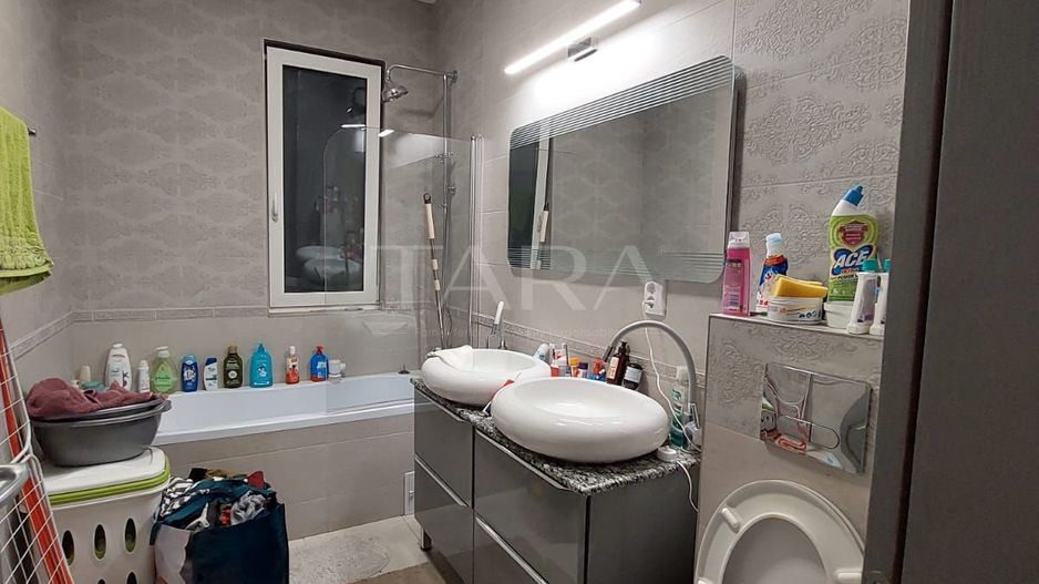 Apartament modern 3 camere și terasă spațioasă, zona Poligonului. - Poză 8