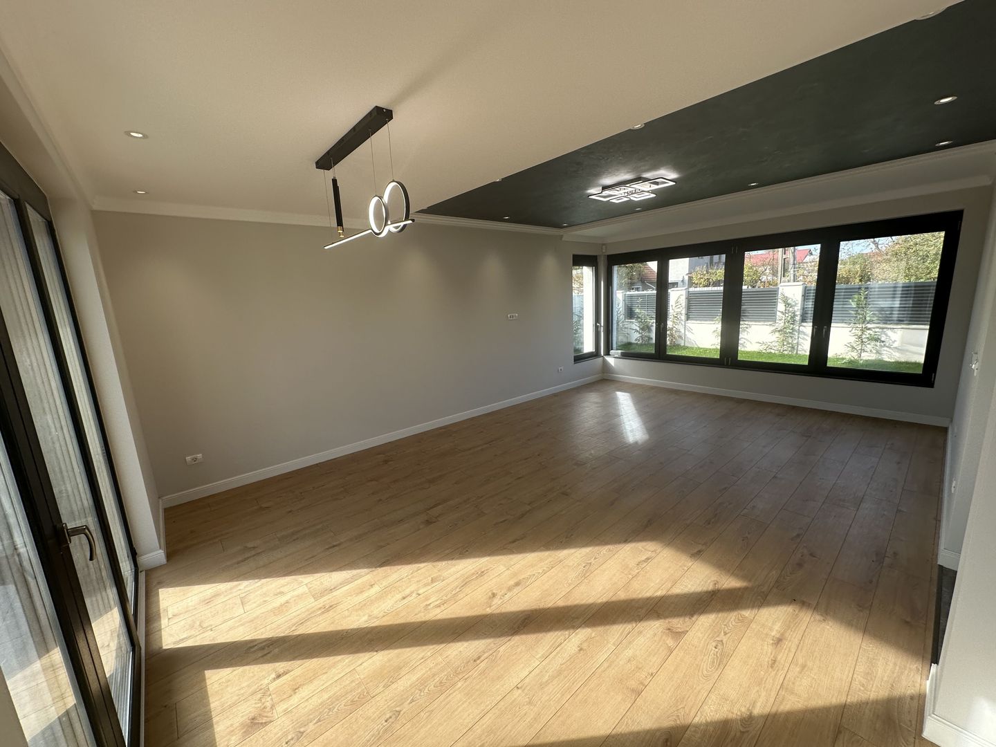 CASA INDIVIDUALA - Poză 10