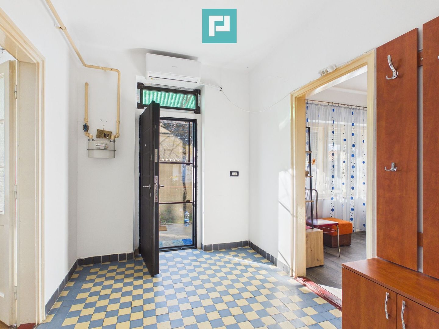 Casă cu 3 camere și teren generos în Battonya - Poză 8