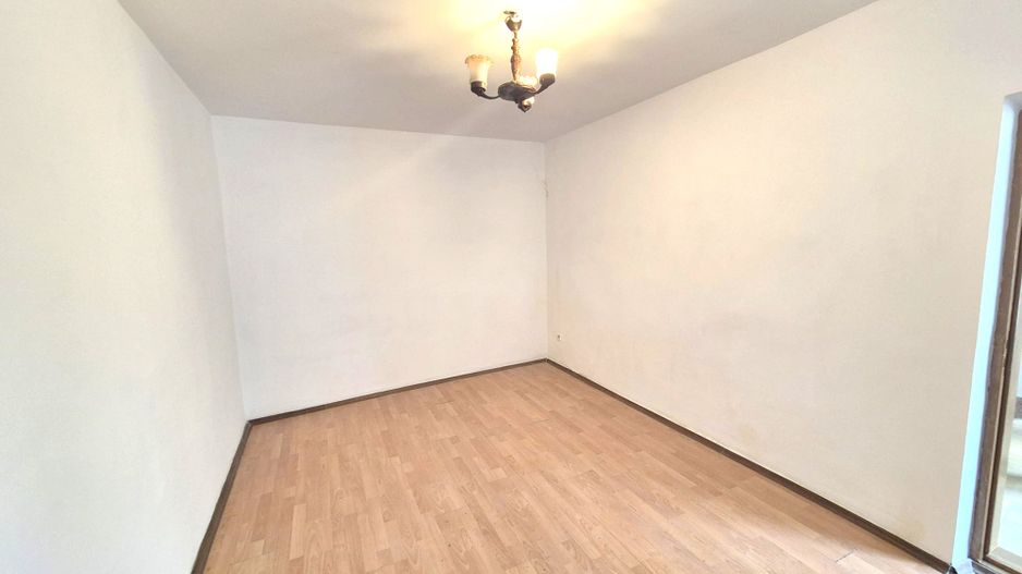 Casa de vanzare pretabila locuinta sau afacere | 13 Septembrie - Poză 5