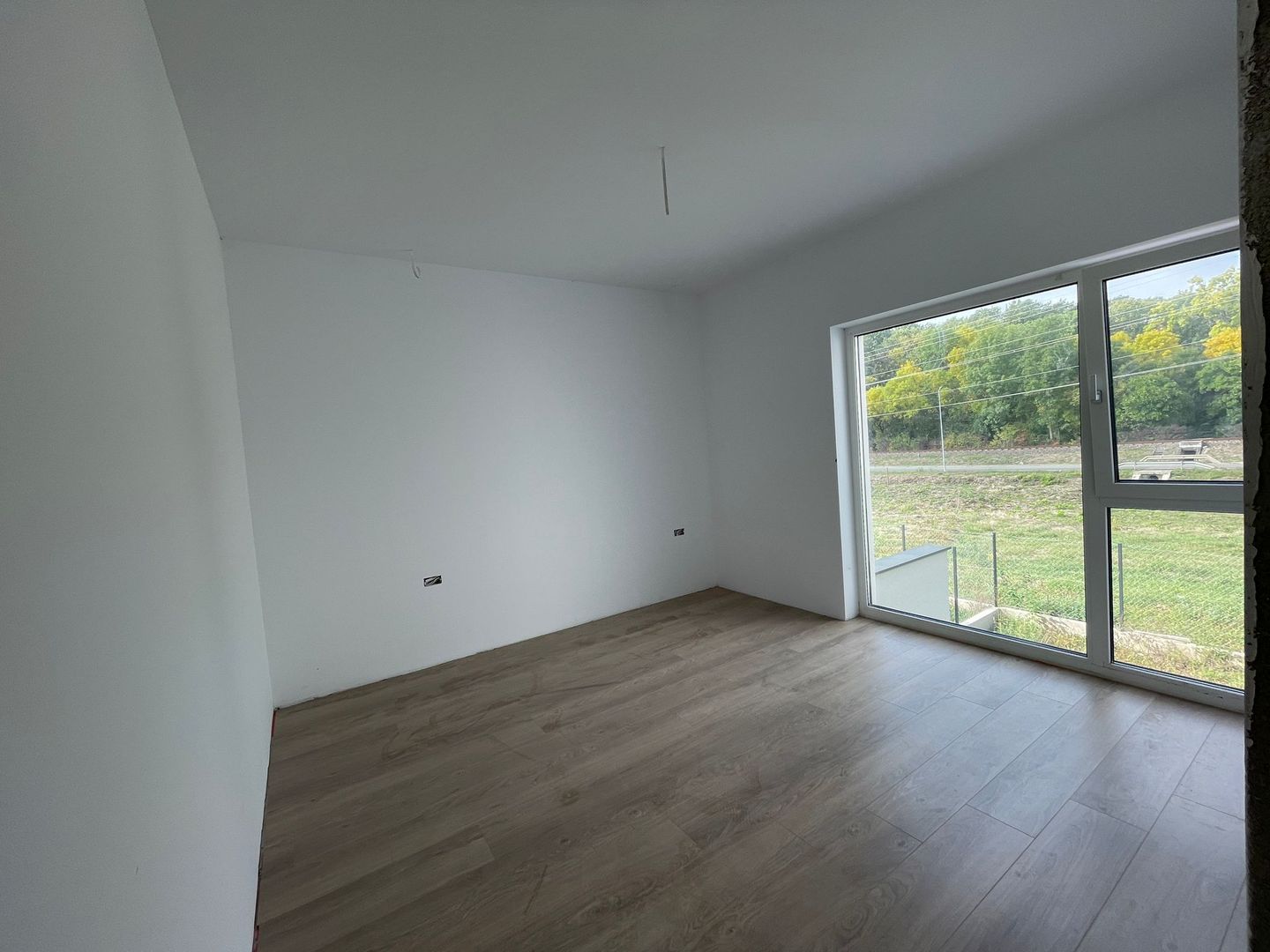 Duplex 3 Dormitoare-3Bai - Zona Padurea Verde-Giarmata-vii - Poză 5