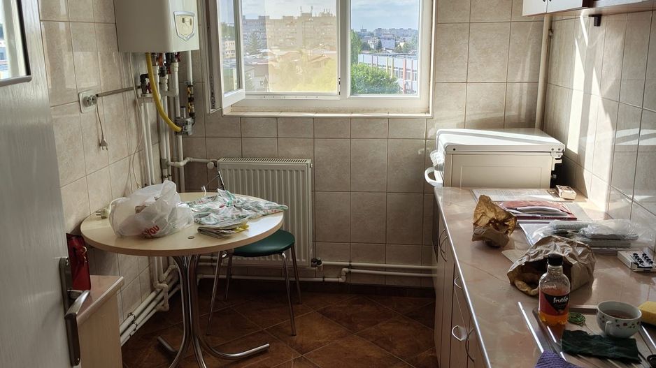 Apartament incapator cu trei camere, Alexandru Obregia, 120.000€ negociabil - Poză 7