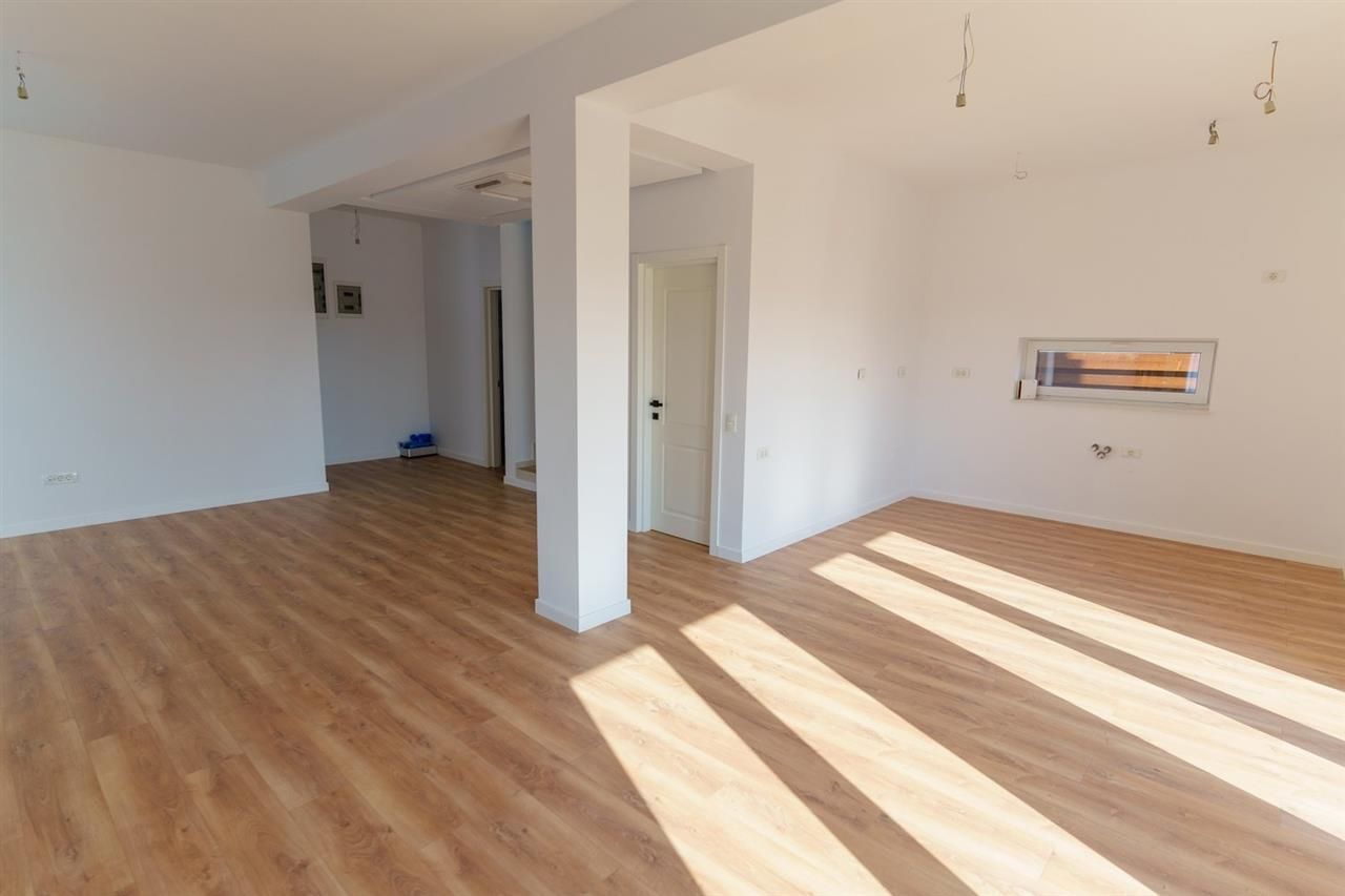 Vila individuala 4 camere | Tunari | Sistem Energetic Centralizat - Poză 8