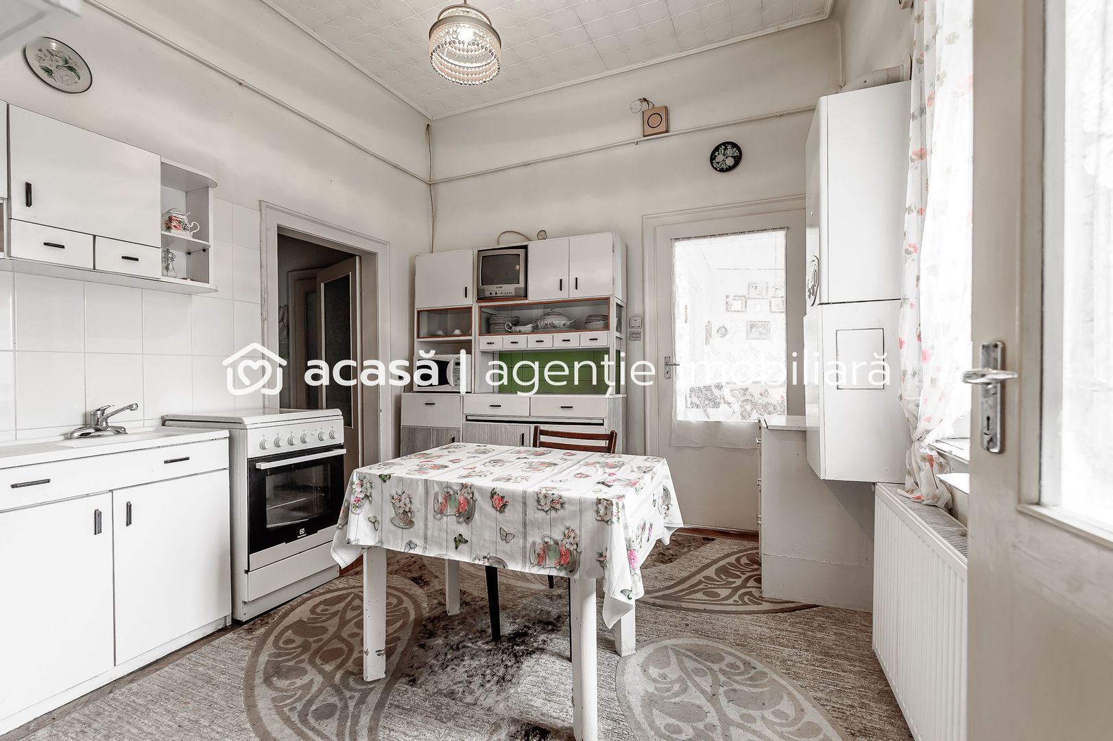 Apartament la casa cu 3 camere și Garaj - Poză 6