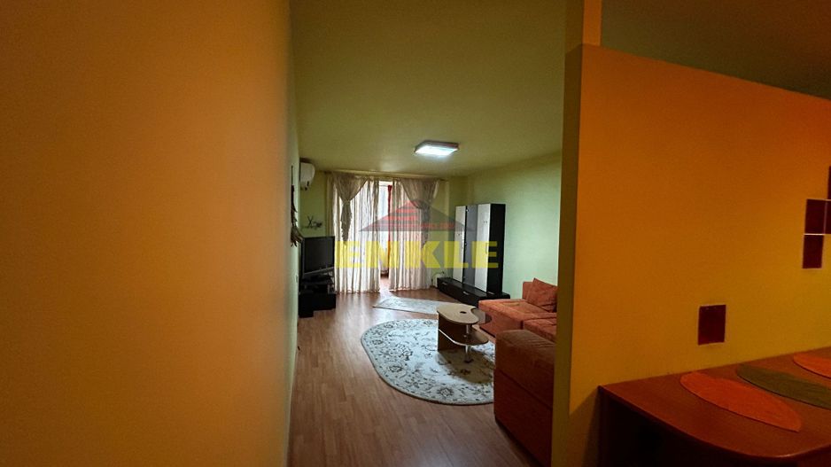 De inchiriat apartament cu 3 camere, zona Bulevard - Poză 1