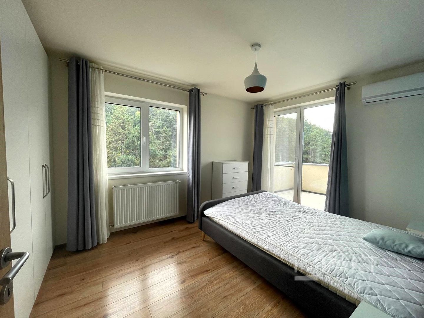 Chirie Apartament 2 camere | 47mp + terasă  21 mp | zona VIVO - Poză 7