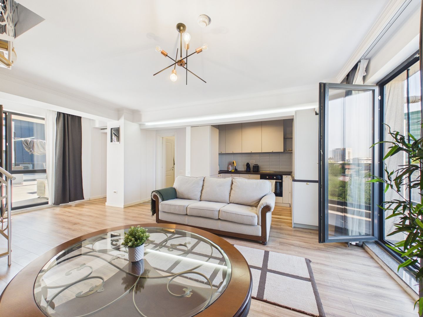 Duplex Catedral Residence | Terasa 70 mp | Loc de parcare - Poză 2