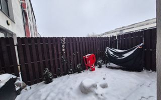 Zona Coresi, 2 camere ,59 mp,  cu grădină proprie și  loc de parcare. - Poză 3