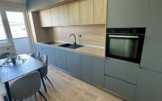 Apartament de vanzare 3 camere decomanda, balcon, parcare - Poză 3