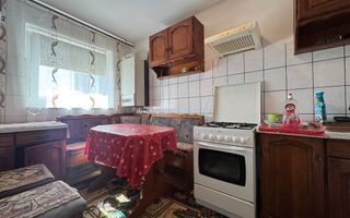 Apartament cu 3 camere decomandate de inchiriat, Cetate - Poză 3