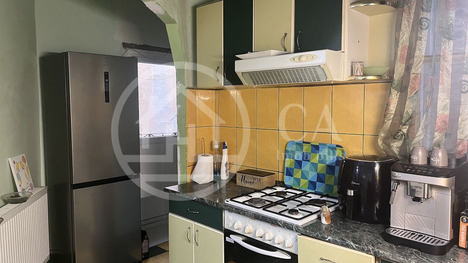 Apartament cu 4 camere de vanzare Ultracentral Oradea - Poză 3