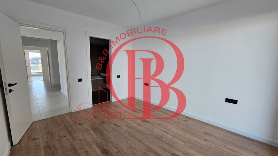 4 camere finalizat Complex Premium-piscina - pista alergare in incinta - Poză 10