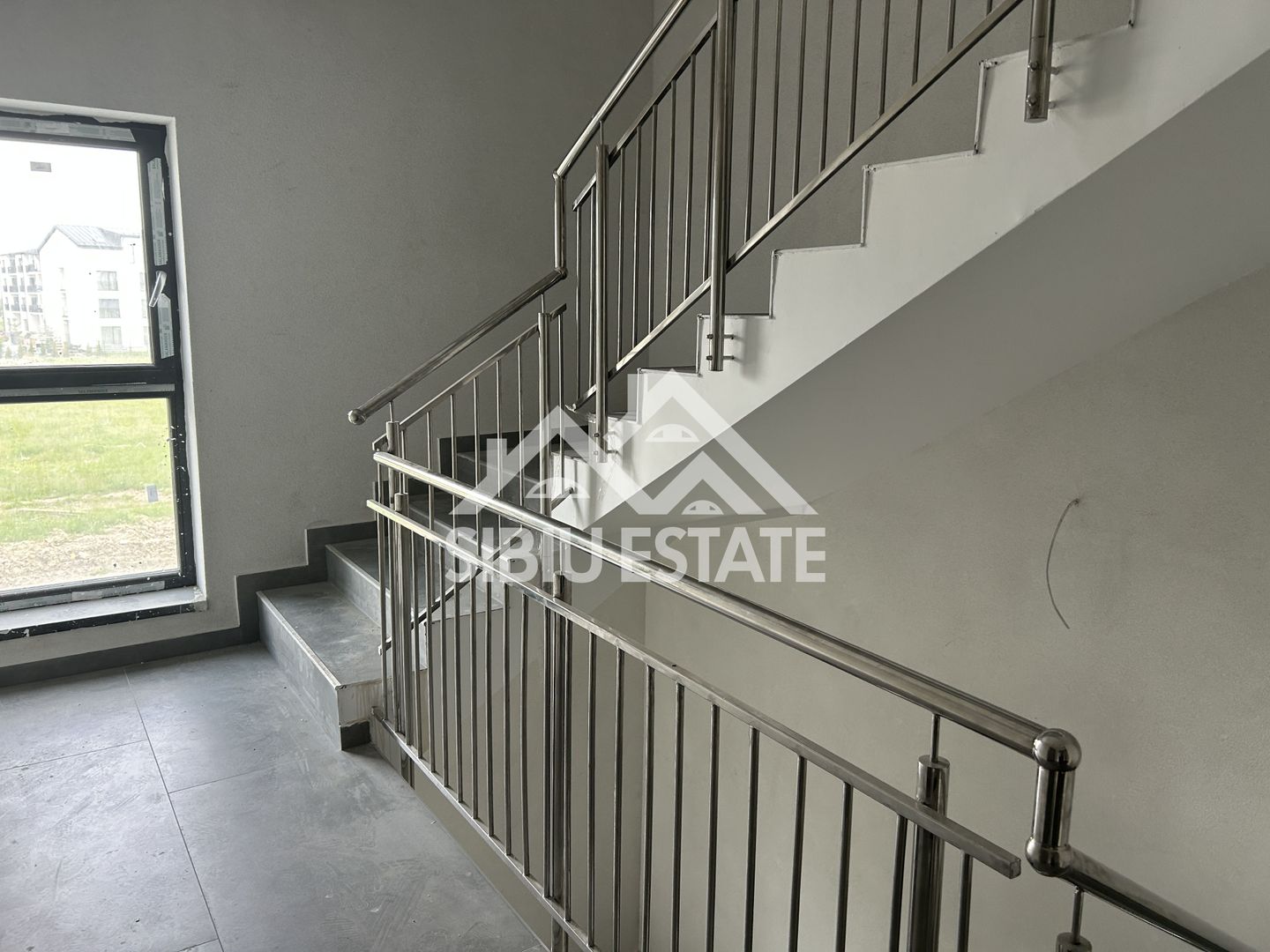 Apartament Doamna Stanca cu parcare si  vedere spre munte, Comision 0 - Poză 3