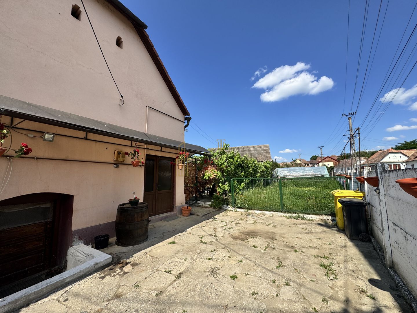 Casa de vanzare cu potential ridicat in Cornatel jud.Sibiu - Poză 7