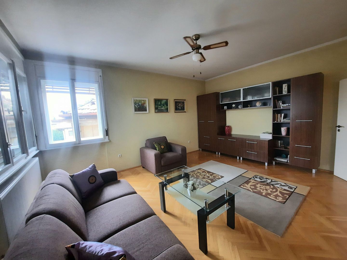 Apartament frumos si renovat cu garaj - zona Medicina - Poză 13