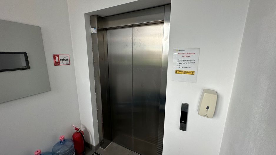 Clădire de inchiriat clinica / birouri - Poză 15