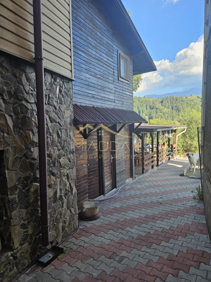 Pensiune 10 camere cu restaurant // Moieciu de Jos - Poză 5