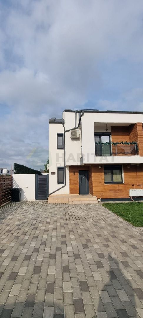 Vilă  cu mansardă, piscină și design modern – Tunari - Poză 38