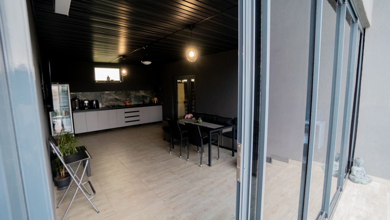 Agigea - Casa  deosebita cu piscina, mobilata si utilata complet. - Poză 55