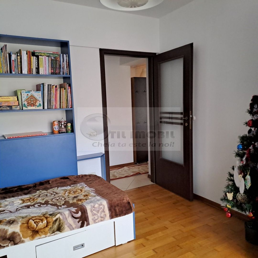 Apartament 4 camere Iasicon - 900 euro - Poză 3