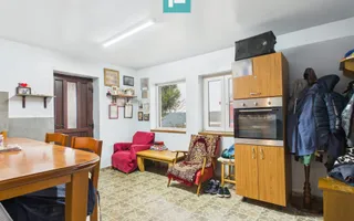 Casă solidă cu 1400 mp teren în Iratoșu - Poză 16