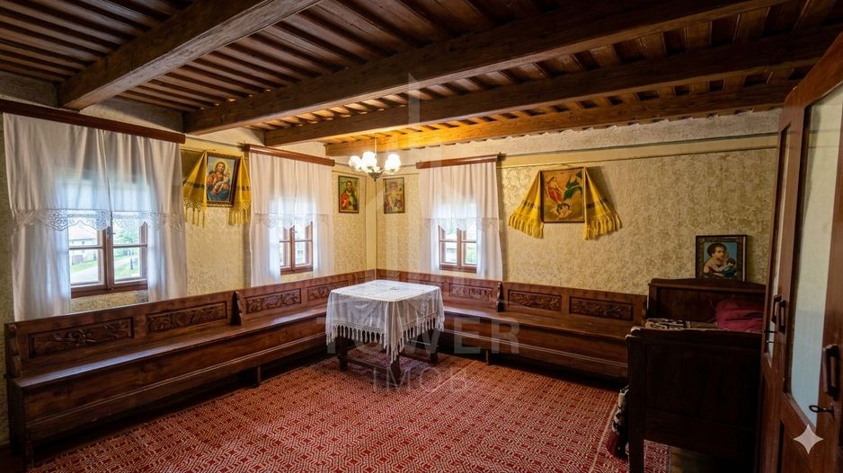 Gospodărie tradițională de vânzare în Poiana Sibiului – doar 25.000 Euro - Poză 3