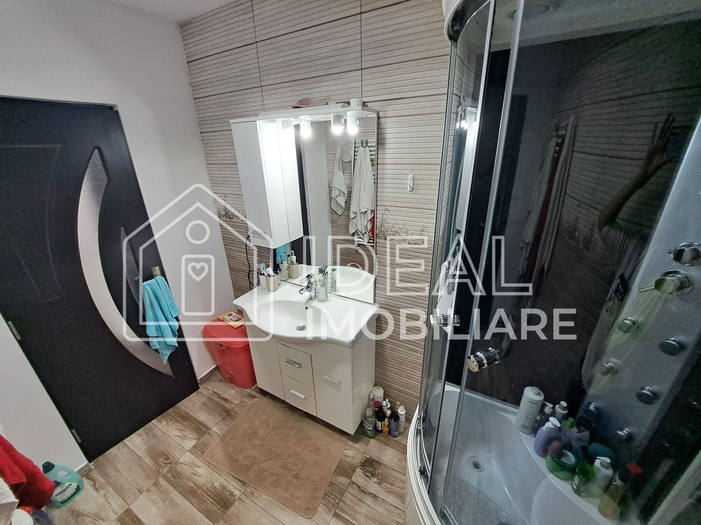 Casa cu 4 camere Mobilata-Utilata, in Cartierul Arhitectilor - Poză 10