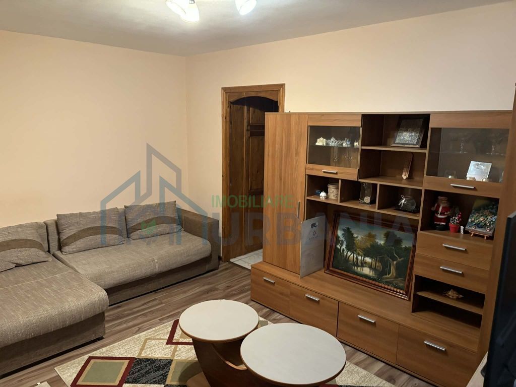 Apartament 3 camere inchiriere - Poză 2