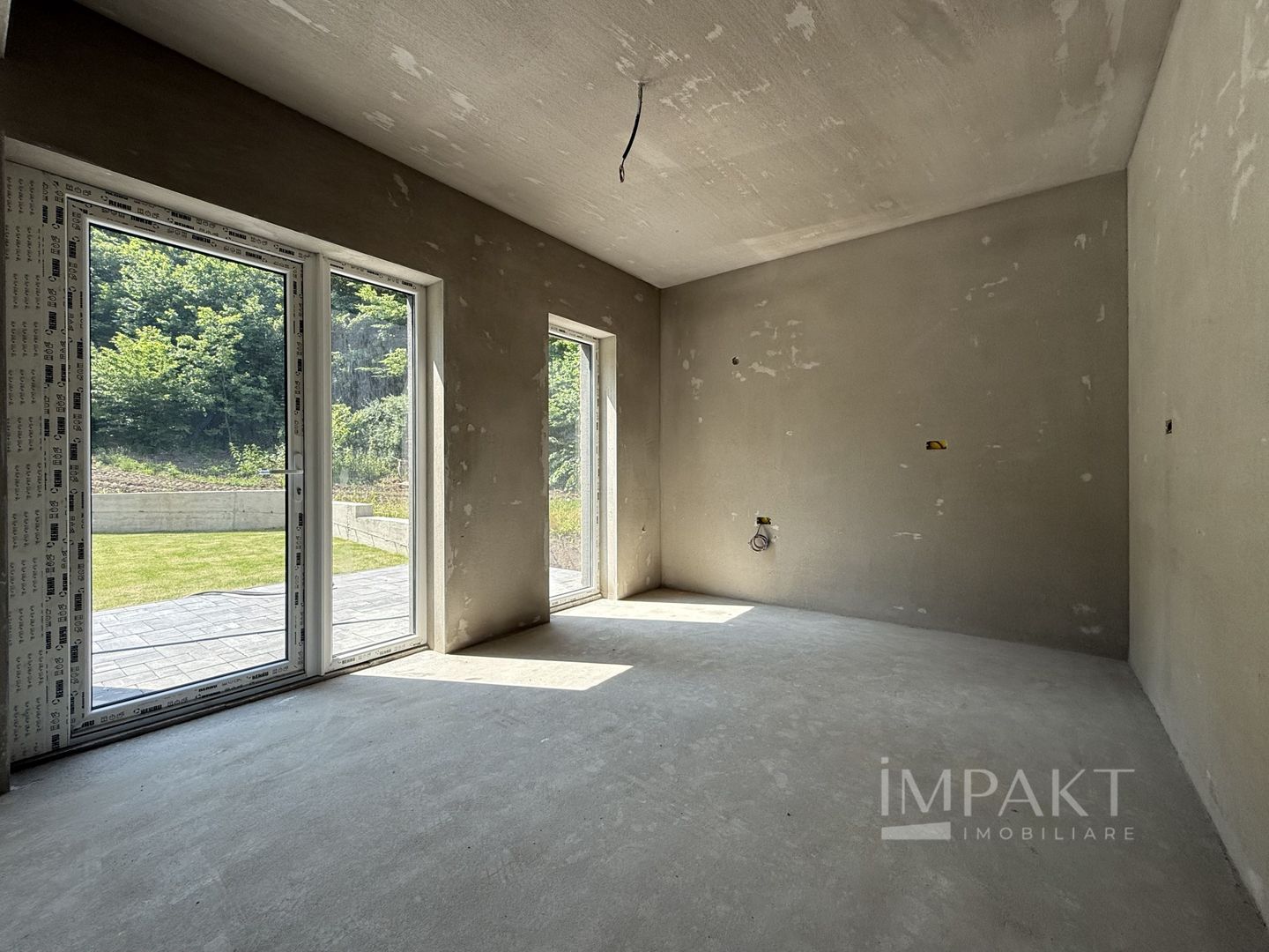 Case cuplate la liziera padurii , ideale pentru 2 familii ! - Poză 20