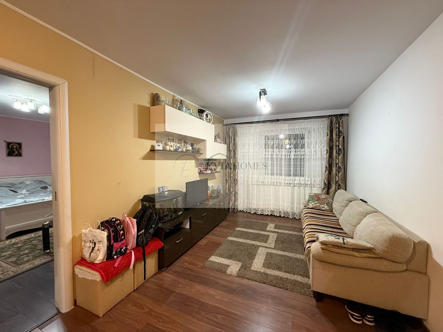 4 camere/ Zona La Terenuri - Poză 1