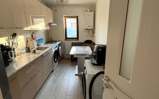 Apartament 2 camere decomandat, 45 mp, etaj 2/2, zona Lunca Cetății - Cug - Poză 4