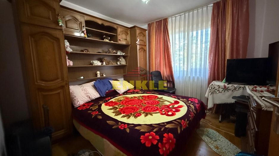 De vânzare apartament cu  3 camere, decomandat, zona Primaverii - Poză 6