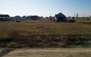 Loc de casa 500 mp în Curtici - Poză 7